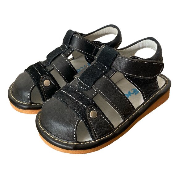 NEW ⭐️ Squeaky Black Fisherman Sandal - Multiple Toddler Sizes - Picture 1 of 4